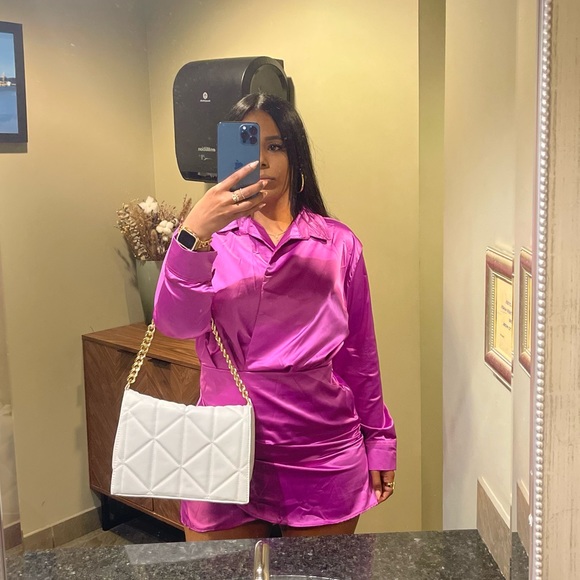 Short dress - Picture 1 of 2